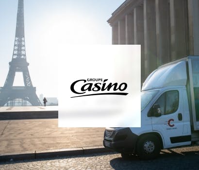 Logo Groupe Casino devant un camion C Chez Vous